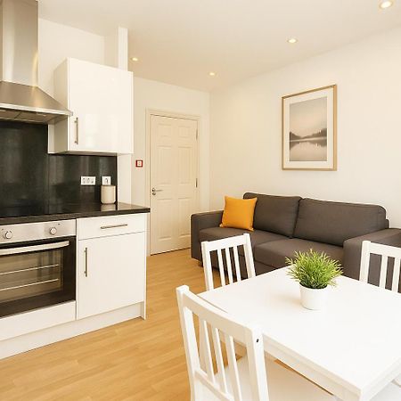Bute Park Apartment W/ Heating + Private Bathroom คาร์ดิฟฟ์ ภายนอก รูปภาพ