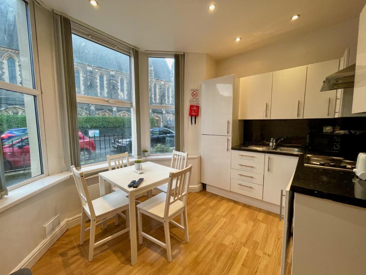 Bute Park Apartment W/ Heating + Private Bathroom คาร์ดิฟฟ์ ภายนอก รูปภาพ