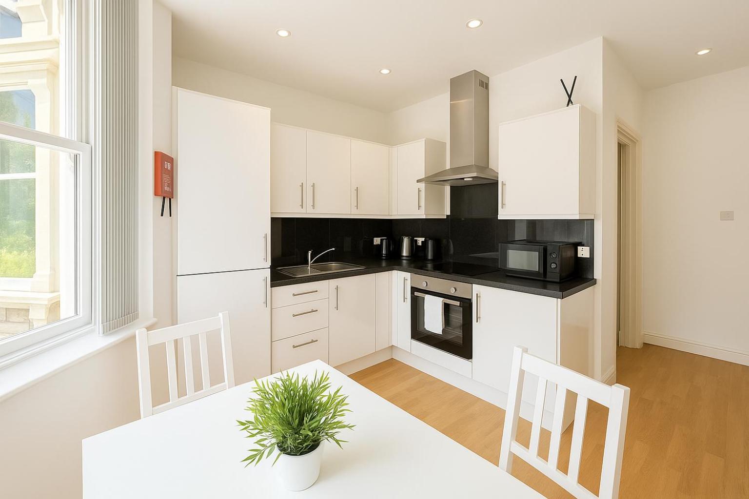 Bute Park Apartment W/ Heating + Private Bathroom คาร์ดิฟฟ์ ภายนอก รูปภาพ